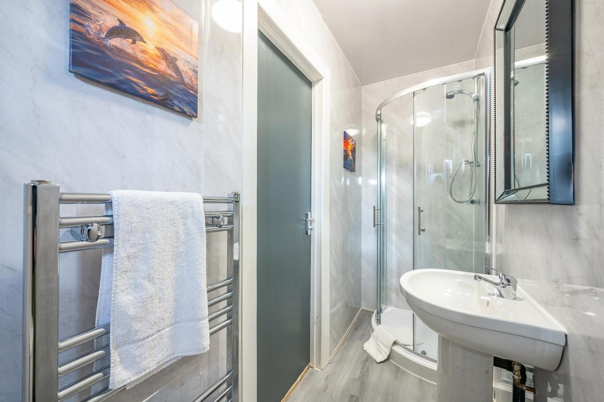 *Rc246*For Your Relaxed & Cosy Stay + Free Parking Leeds  Luaran gambar